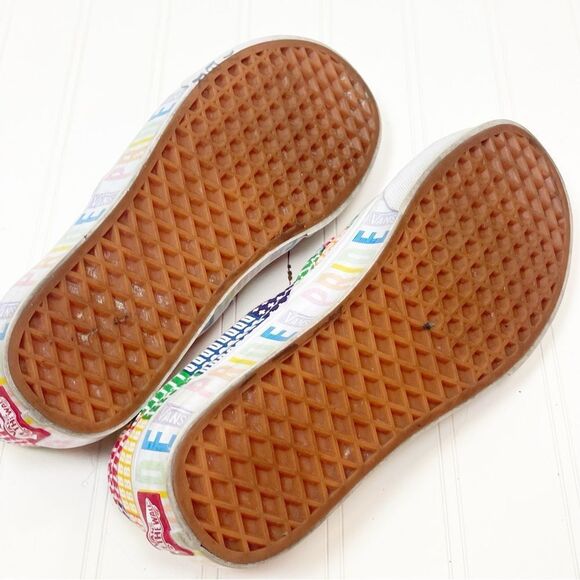 Vans Men's Low-Top Sneakers Skate Shoe, Pride Multi True White Classic Slip On - Picture 6 of 6